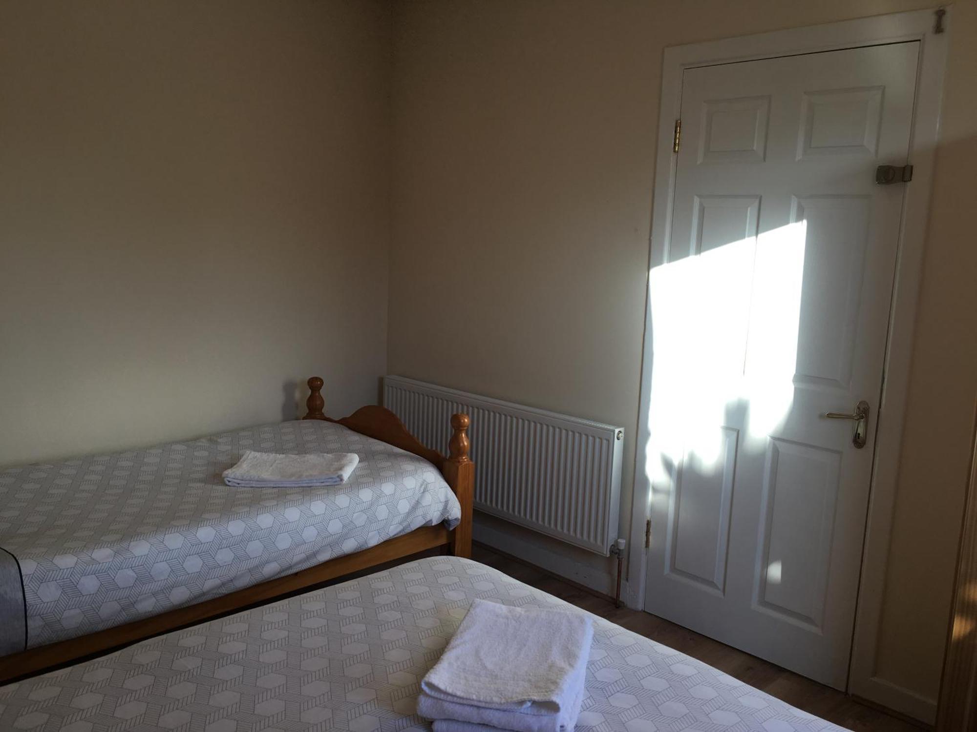 Private Double Rooms & Twin Rooms Rahoon ゴールウェイ エクステリア 写真